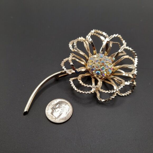 Vintage Sarah Coventry Gold Tone "Allusion Flower Brooch Pin 1968 Signed 3.5" - Picture 10 of 10